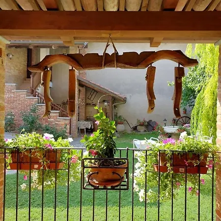 Bed & Breakfast Dai Nonni 4*