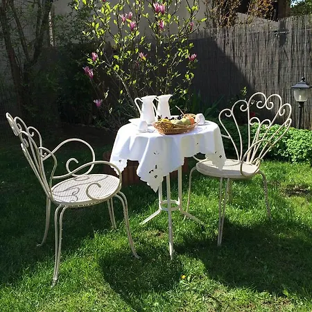 Dai Nonni Bed & Breakfast 4*