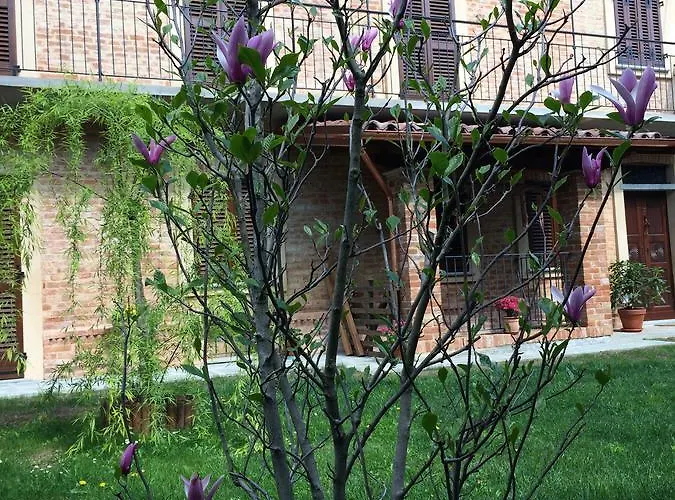 Dai Nonni ベッド・アンド・ブレックファスト アスティ